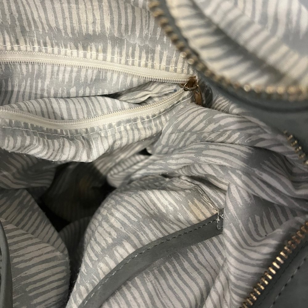 Women’s gray braided shoulder bag - Picture 13 of 15